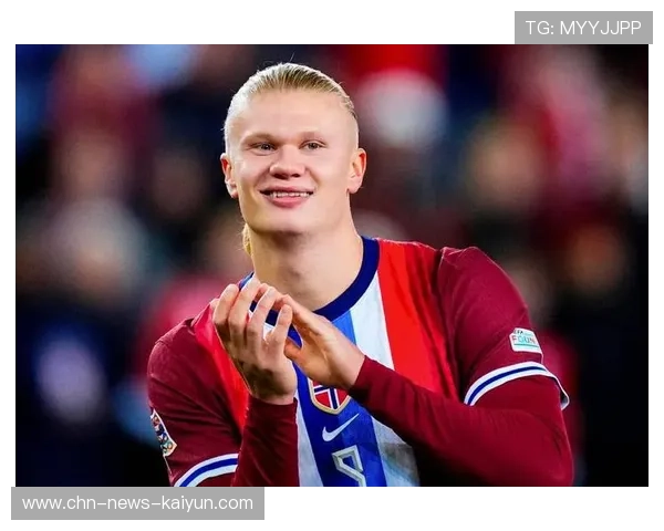 哈兰德禁区前停球转身力度十足,挪威前线压迫持续增强 哈兰德禁区前停球转身力度十足,挪威前线压迫持续增强