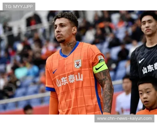 泰山队外援戴帽，山东球迷彻夜狂欢